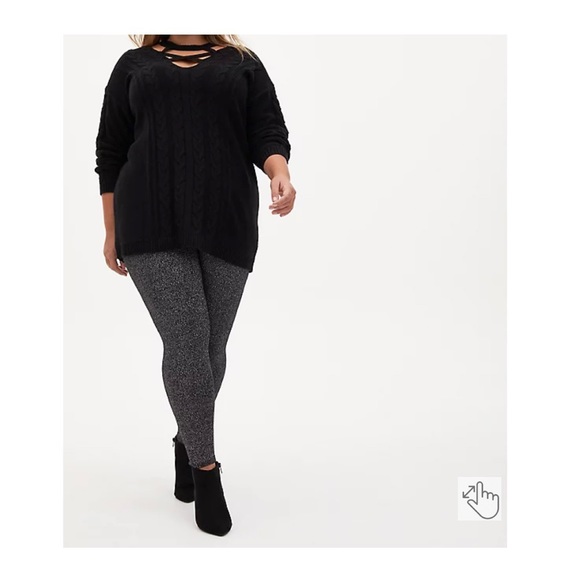 ‘Torrid Platinum Legging’🌟 - Picture 2 of 4